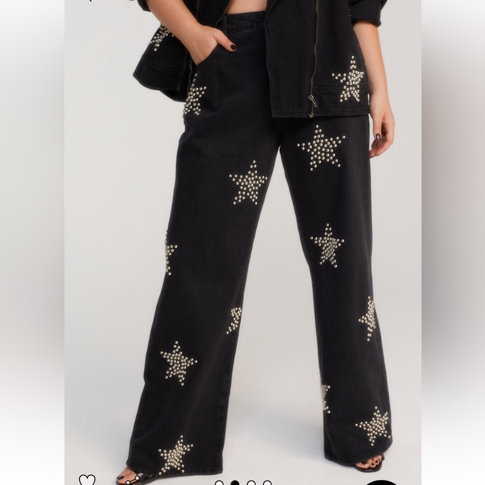 NWT Nasty Gal Plus Star Studded Straight Leg Jeans